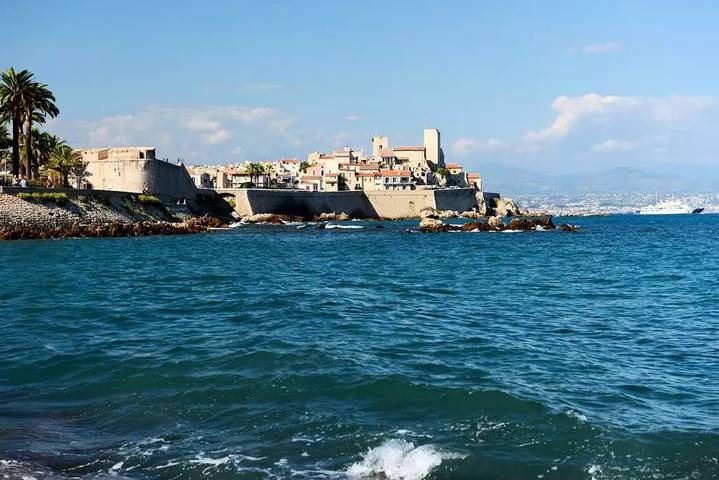 Ganze Wohnung, 3 Zimmer 6 Personen in Antibes, Mittelmeerküste (Frankreich)