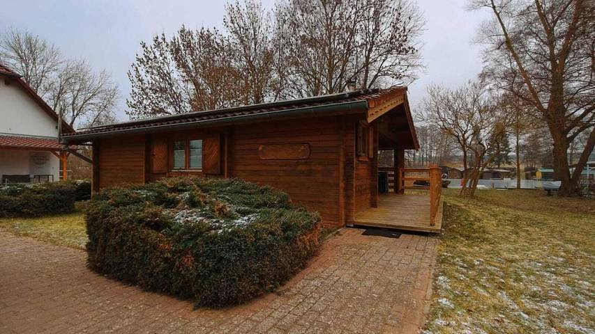 Bungalow für 4 Personen, mit Terrasse und Seeblick