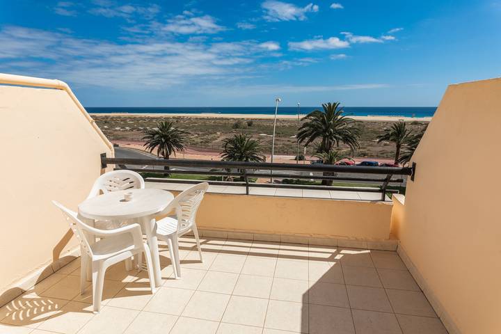 Ferienwohnung für 4 Personen, mit Balkon und Kinderpool in Jandia