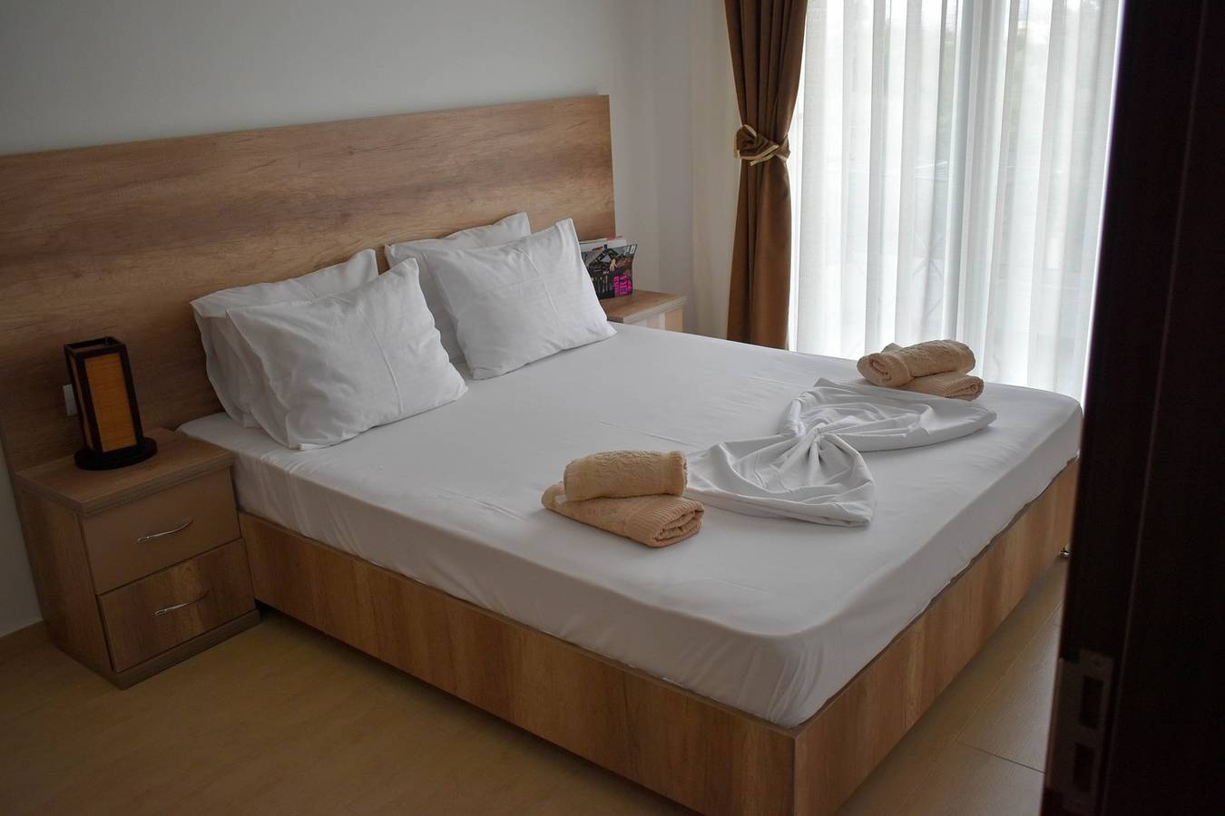 Geheel appartement, Lux Kalimera Apartments with balcony
 in Opština Ulcinj