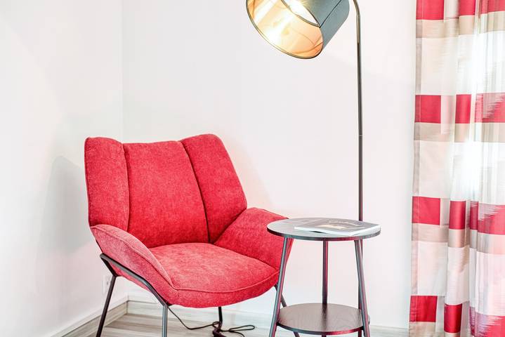 Ganze Wohnung, Apartment 'Seenähe' mit gemeinsamer Terrasse, gemeinsamem Garten und Wlan in Gemeinde Mattsee, Bezirk Salzburg-Umgebung