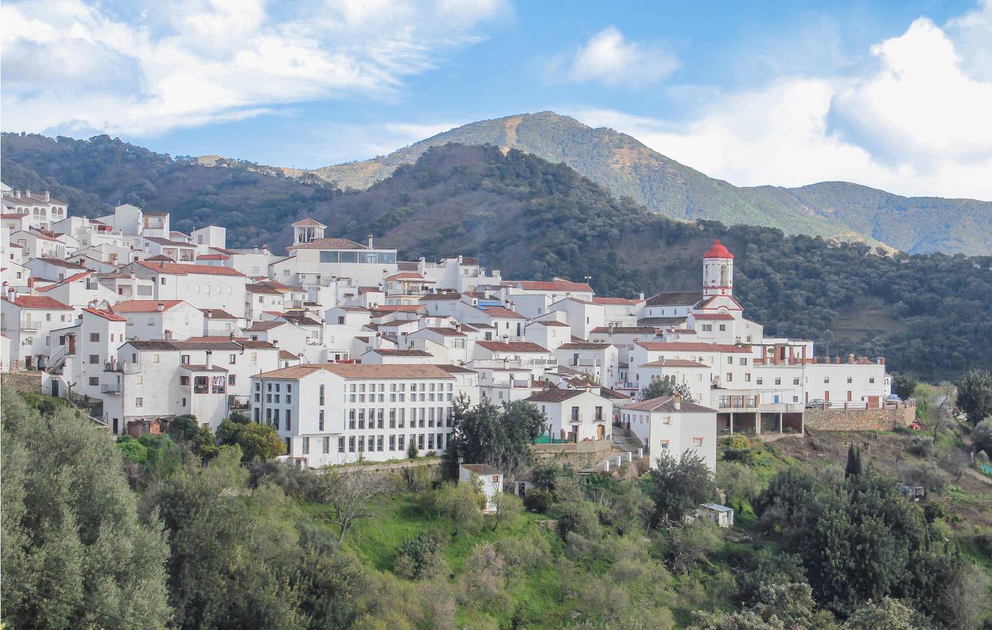 Apartamento vacacional entero, Apartamento con terraza central, piscina y WiFi in Genalguacil, Provincia de Málaga