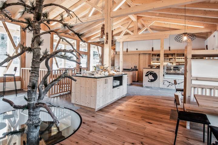 Hel enrumslägenhet, Studio Apartment 'Biohof Ruances' with Mountain View, Balcony and Wi-Fi in Costadedoi, Badia