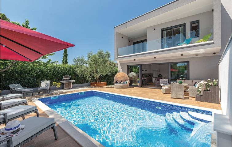 Ferienhaus für 8 Personen, mit Sauna und Terrasse in Porec und Umgebung - 2