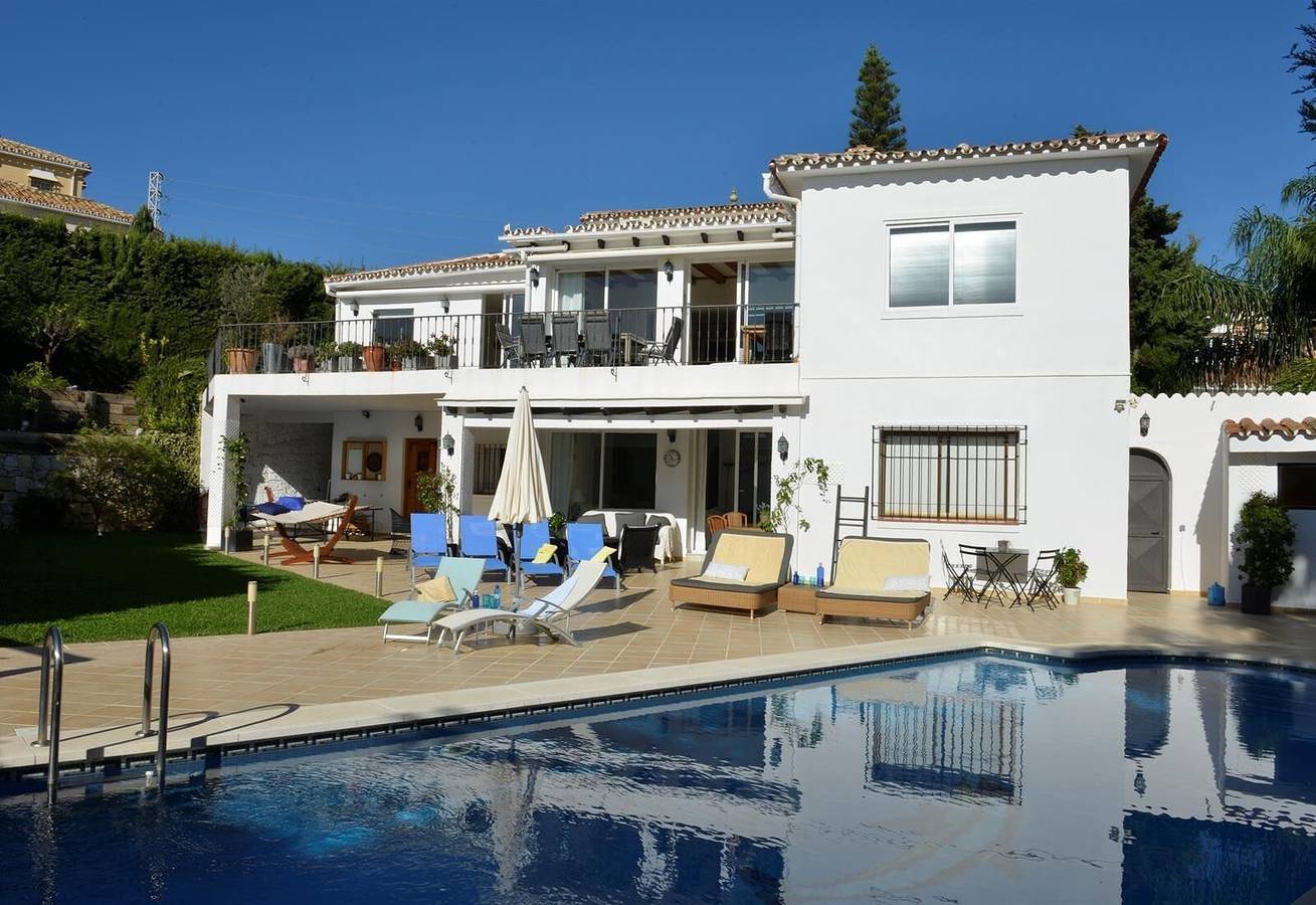 Casa De Vacaciones para 15 Personas en Mijas, Costa del Sol