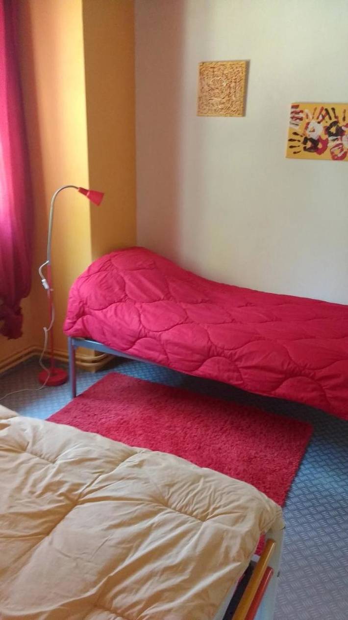 Location de vacances pour 10 personnes, avec jacuzzi ainsi que jardin et piscine, adapté aux familles à Aire-sur-l'Adour - 4