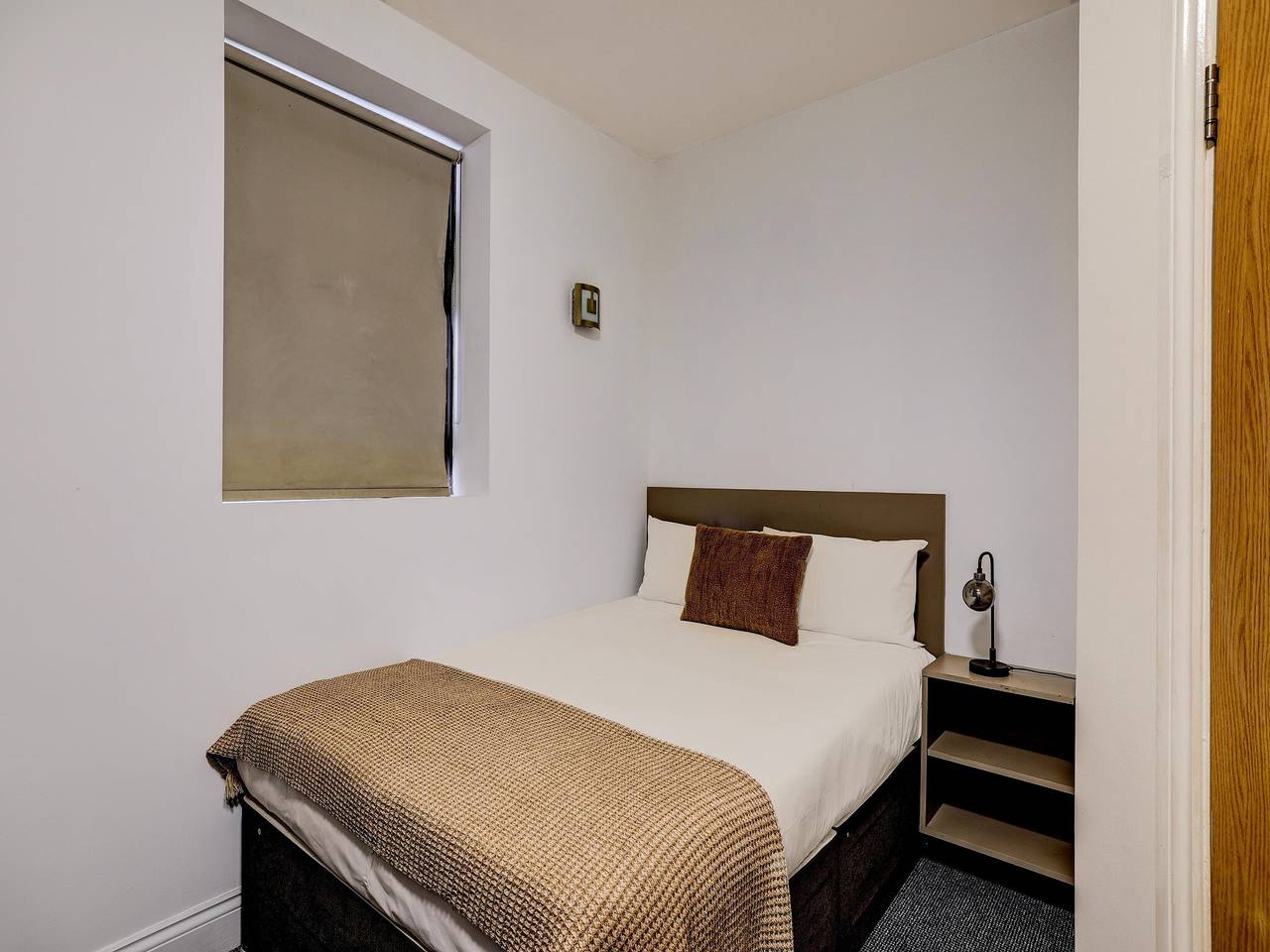 Entire apartment, Belvilla Ilford Hill Hotel London | Single in Redbridge, London