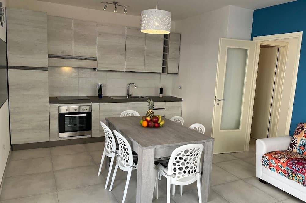 Entire apartment, 2 Bedroom Apartment in Marina di Pescoluse in Marina di Pescoluse, Pescoluse