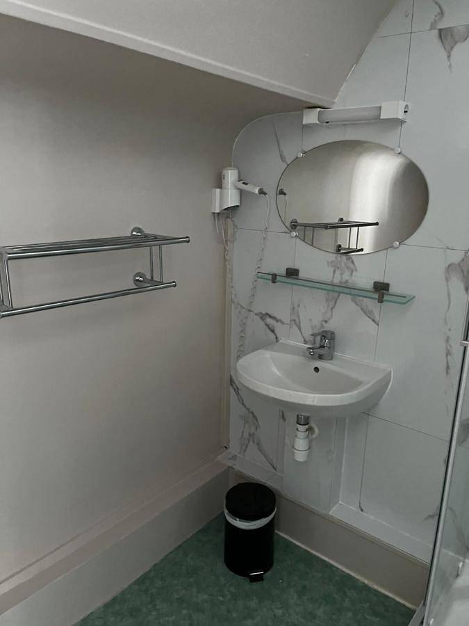 Hôtel pour 2 personnes, avec terrasse, animaux acceptés à Saulieu - 3