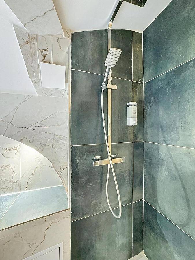 Gîte pour 2 personnes, avec jacuzzi et sauna à Beaumont (Puy-de-Dôme) - 2