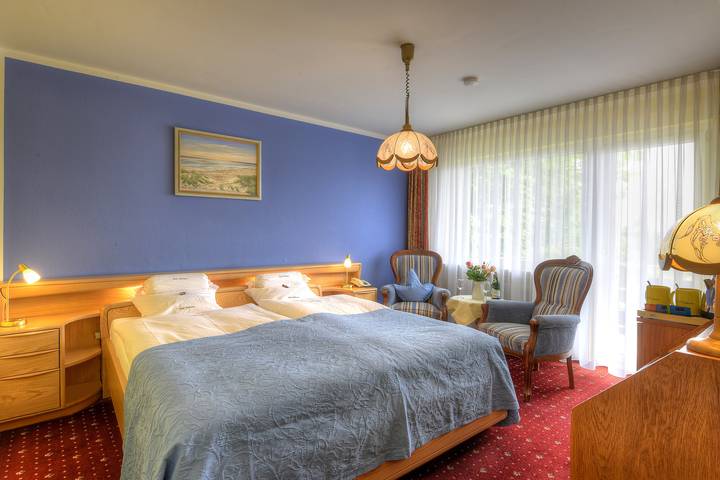 Hotel Katharina Garni - Einzelzimmer mit Dusche und Wc in Tubinga, Neckar-Alb