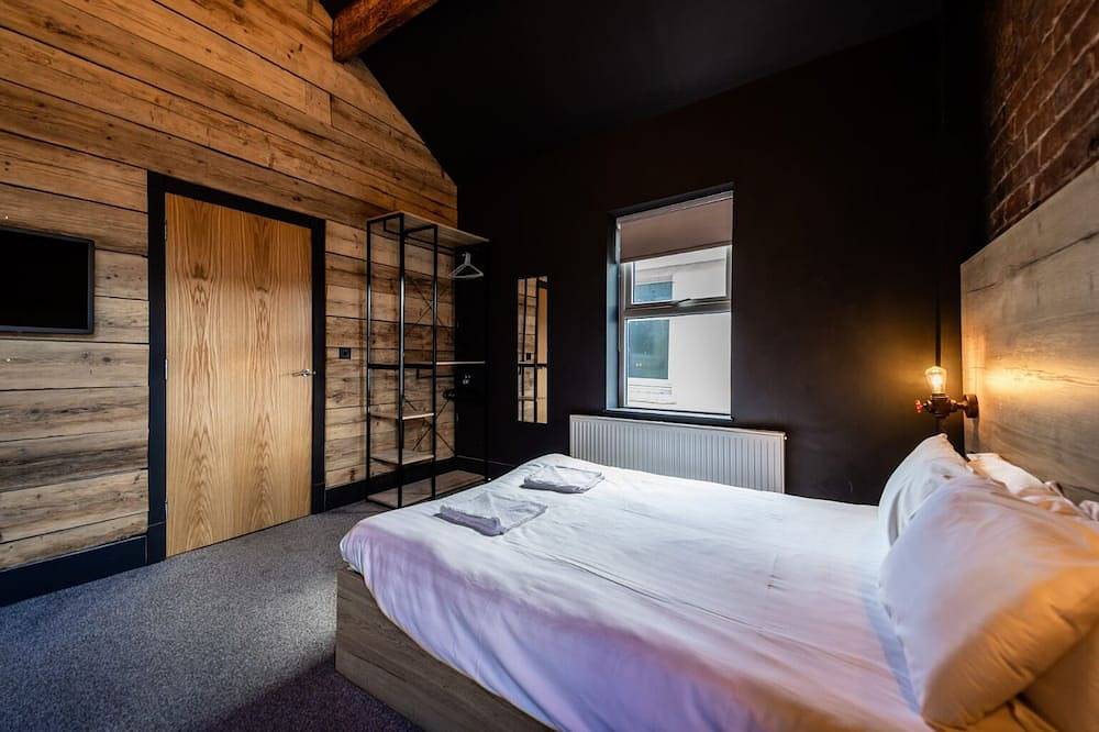 Entire apartment, The Loft Suite Sasco Apartments in Blackpool Pleasure Beach, North West England