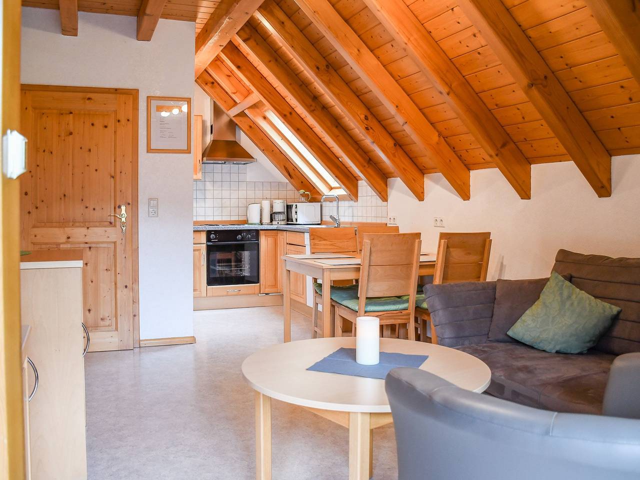 Ganze Wohnung, Ferienwohnung 'Gartenblick' mit Gemeinschaftsterrasse, Balkon und Wi-Fi in Hofstetten, Mittlerer Schwarzwald