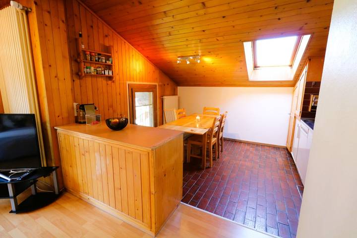 Gîte pour 6 personnes, avec balcon à Evolène - 2