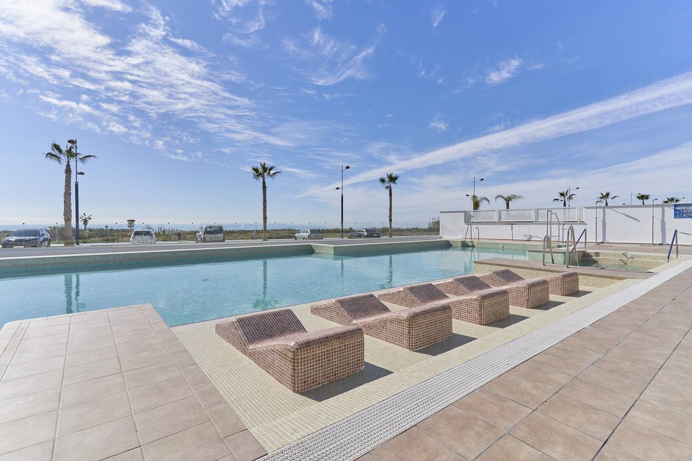 Entire apartment, Apartment 'Atico Antonio Sol' with Sea View, Wi-Fi and Air Conditioning in Torrox Costa, Torrox