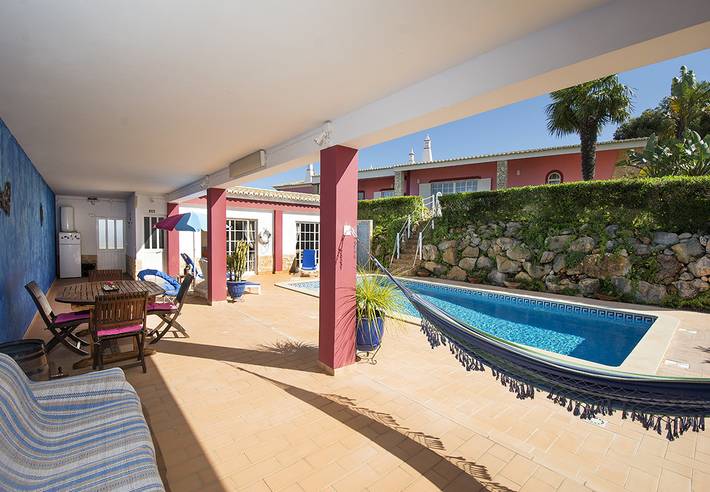 Villa pour 4 personnes, avec terrasse et jardin, adapté aux familles dans Luz - 2