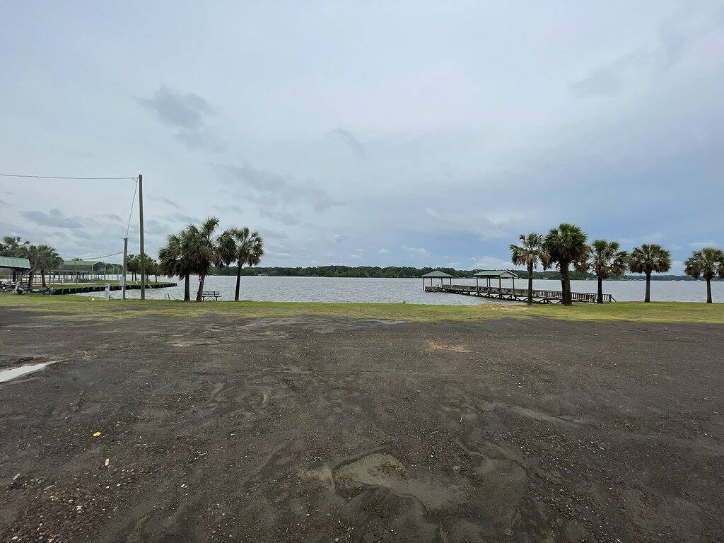 Mobile Home 88-2 at Tranquility Bay Resort in Zwolle (USA), Toledo Bend Reservoir