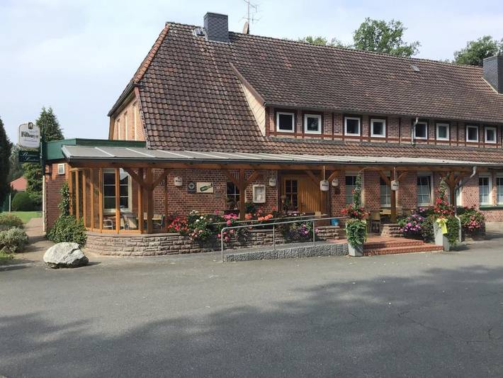 Hotel, mit Terrasse und Garten in Wietzendorf