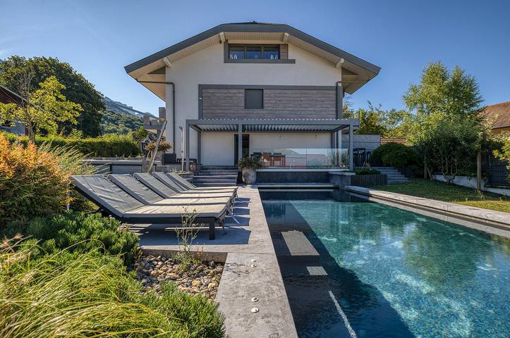 Location de vacances pour 8 personnes sur le Lac d'Annecy