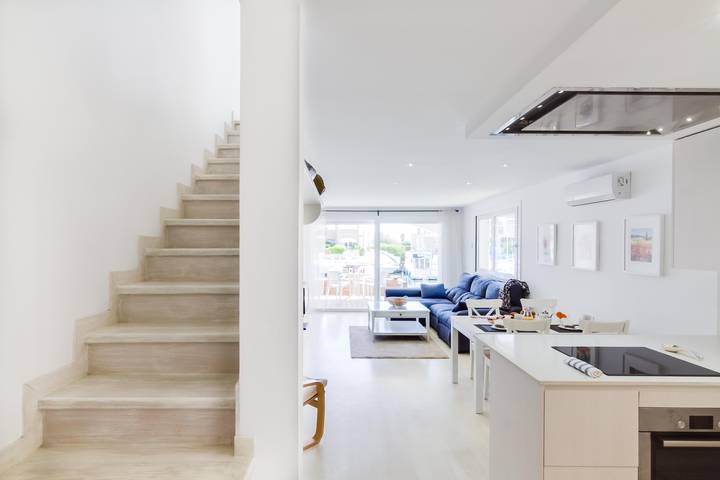 Casa rural para 4 personas, con terraza, Se admiten mascotas en Ampuriabrava - 2