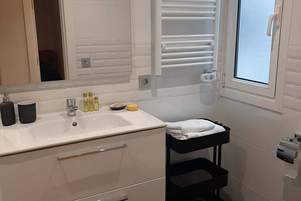 Ganze Wohnung, Apartment Herrikobarra 2 - in the center 500m from the beach in Zarautz, Baskische Küste (Spanien)