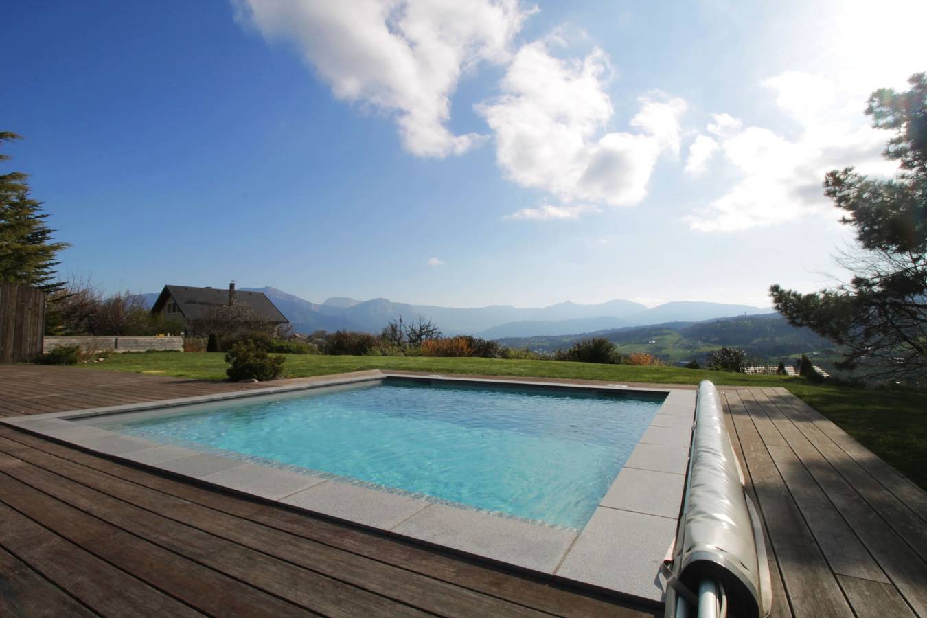 Formidable Chalet avec piscine et vue in Vimines, Chambéry und Umgebung