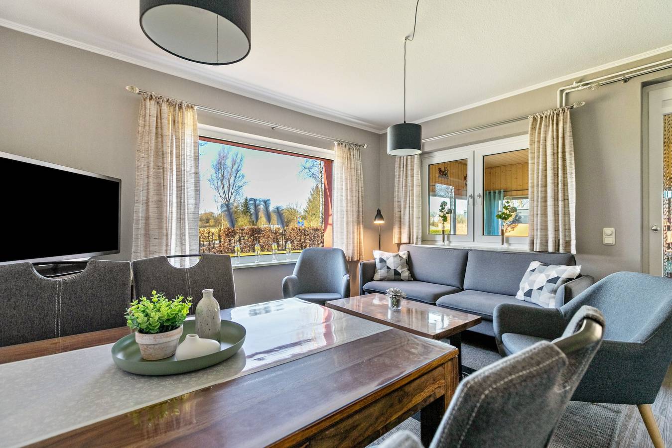 Ganze Wohnung, Ferienwohnung Sawade" mit privater Terrasse, Gemeinschaftsgarten und Wi-Fi in Schafstedt, Albersdorf und Umgebung