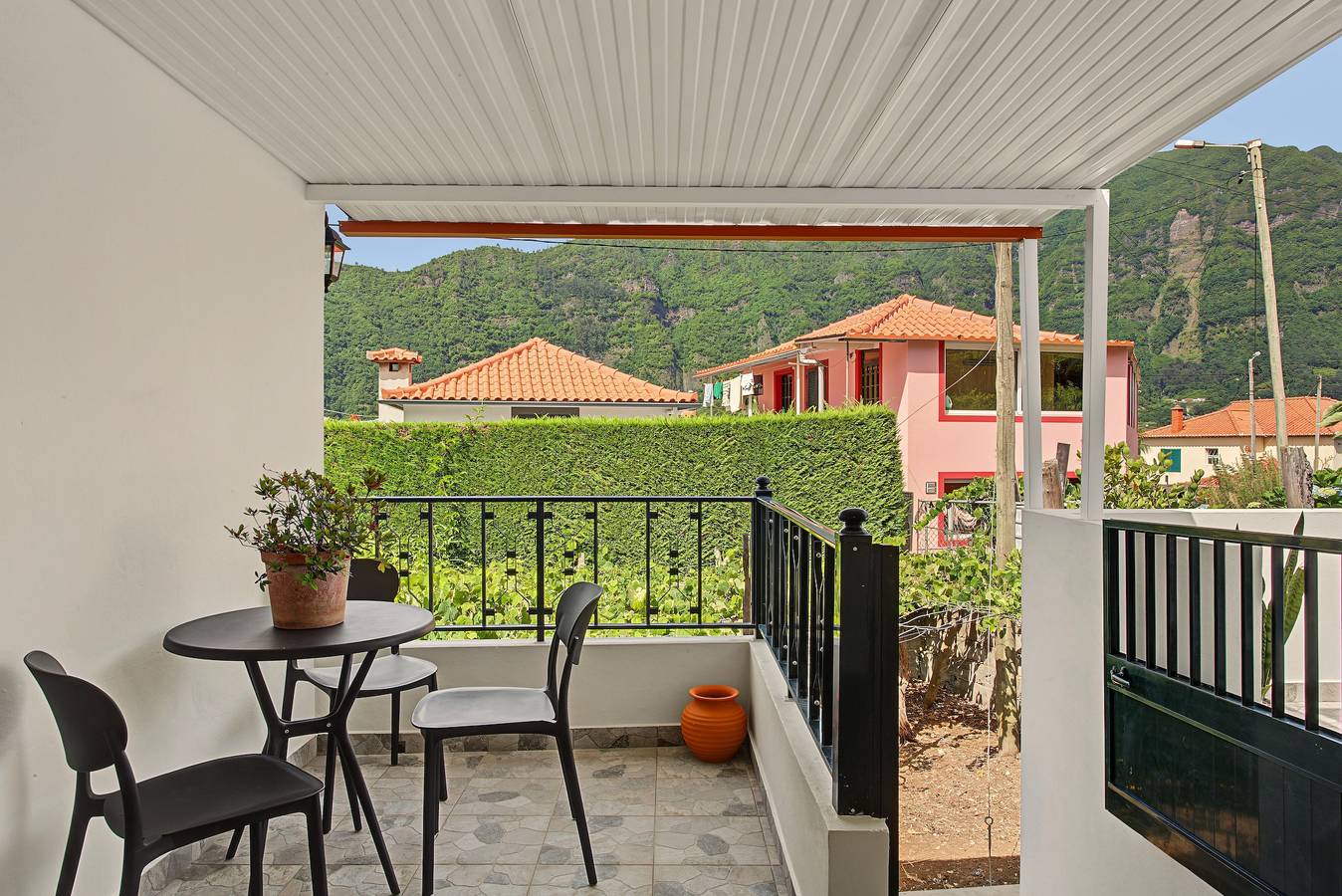 Casa Da Costa: vistas al mar, terraza privada y Wi-Fi en São Vicente, Madeira in São Vicente (Madeira), Isla de Madeira