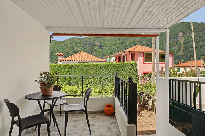 Apartamento para 4 personas, con Balcón y Jardín en Isla de Madeira