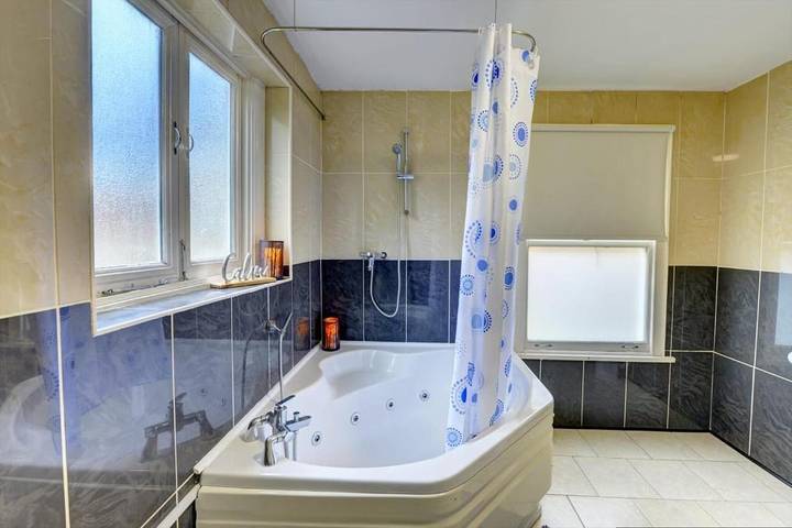 Apartamento vacacional entero, 2 Bed Flat - Sleeps 5 - Pets - Parking - Wifi in Leicester, Heart of England