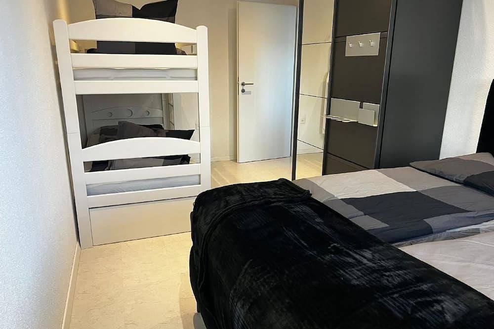 Ganze Wohnung, Mit eigener Terrasse in Quarten, Churer Rheintal