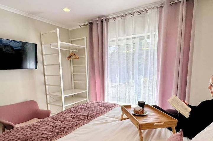 Chambre d’hôte pour 2 personnes, avec jardin à Angra do Heroísmo