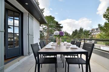 Gîte pour 7 personnes, avec terrasse dans Sables d'Or les Pins
