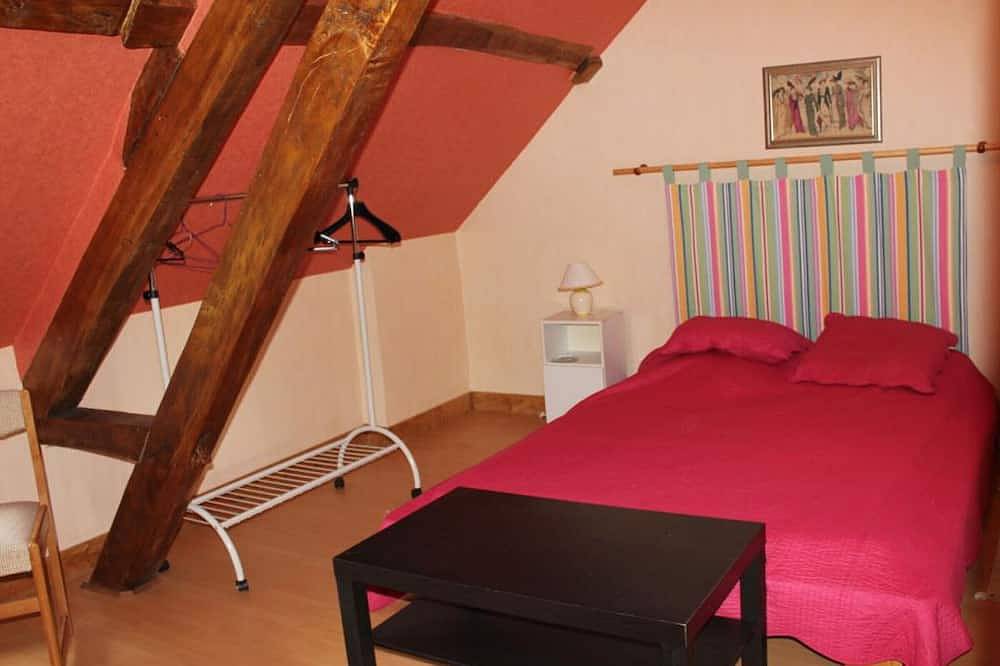 Maison rénovée en Sologne avec grand jardin, 3 chambres, proche Chambord et Zoo de Beauval in Neung-sur-Beuvron, Sologne