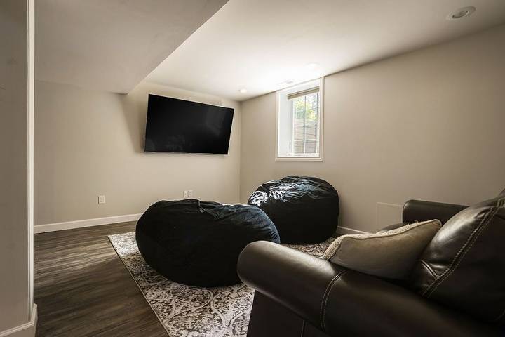 Vacation rental for 10 people, with yard and hot tub in Rapid City