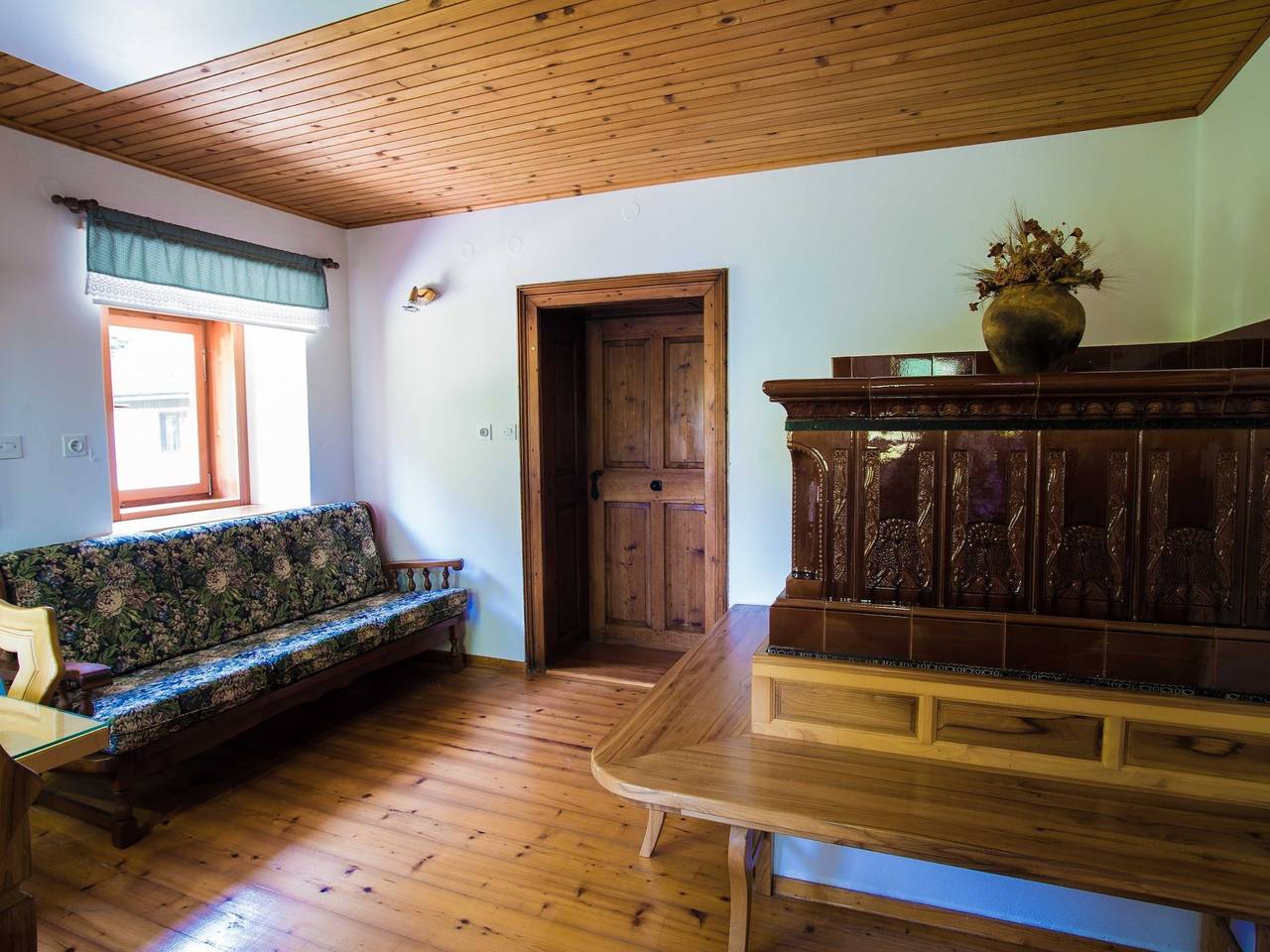 Rustic Authentic Holiday Home with Terrace and Wood Stove - Three Bedroom Holiday Home with Terrace in Untersteiermark