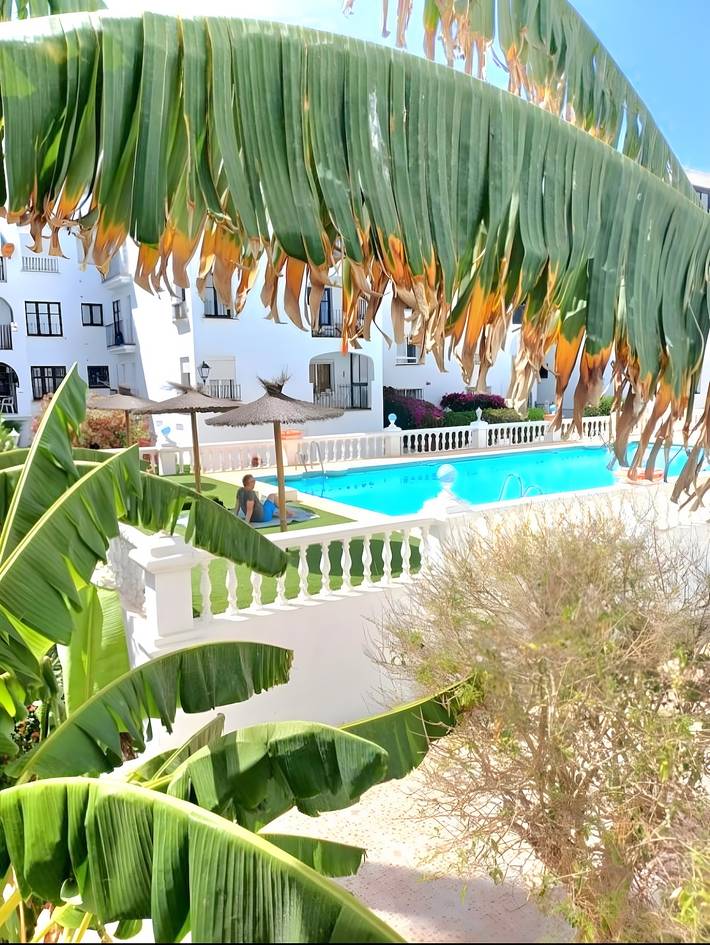 Apartamento entero, Ático en primera línea de playa: 3 dormitorios dobles, 2 baños in San Luis de Sabinillas, Manilva