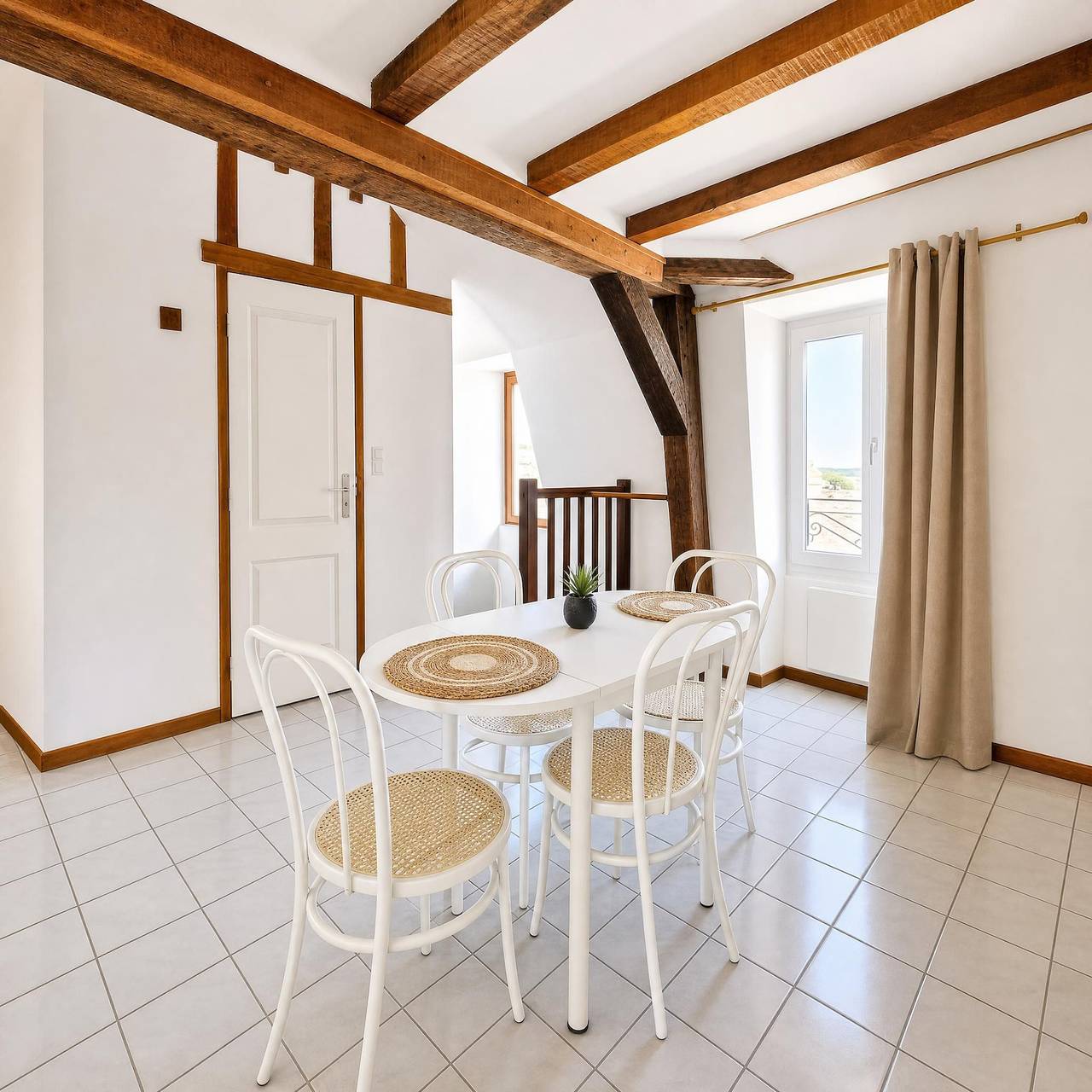Appartement entier, Michelet - Studio mezzanine Auxerre - 4 pers in Auxerre, Région d'Auxerre