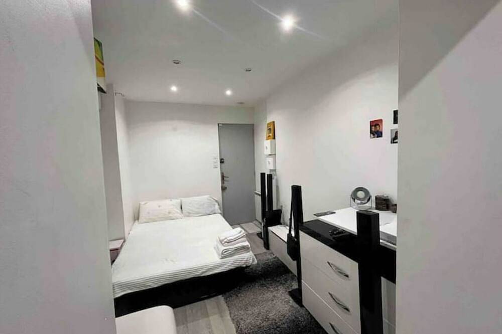 Appartement entier, Beau studio tout confort in Saint-Mandé, Val-de-Marne