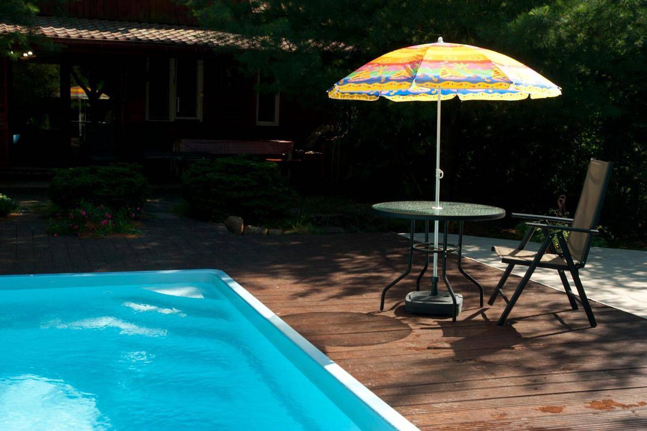 Dom z basenem nad Narwią in Podlasie