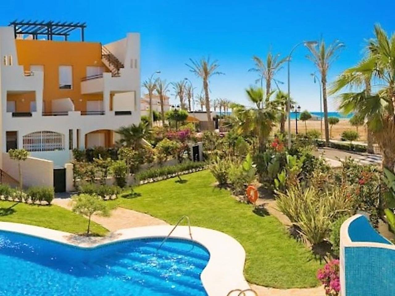 Appartement entier, Lush apartment in Vera Playa with solarium in Playas de Vera, Vera