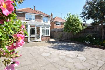 Log Cabin for 6 People in Southwold, Waveney District, Photo 1