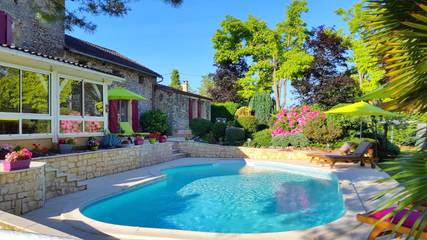 Gîte pour 2 personnes, avec piscine ainsi que vue et jardin à Siorac-en-Périgord