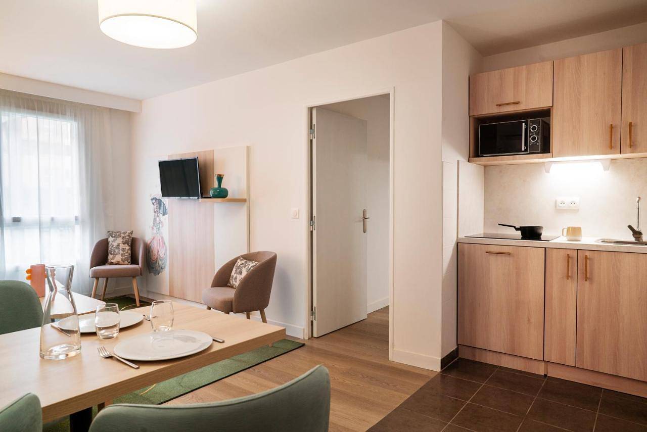 Residhome Paris-Guyancourt in Guyancourt, Yvelines