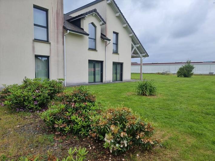 Gîte pour 8 personnes, avec jardin et vue dans Grandvillers