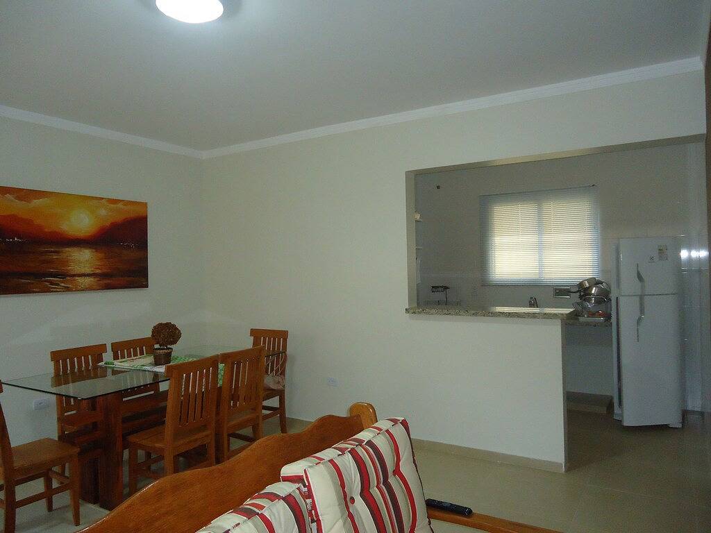 Ganze Wohnung, Komfortable Zimmer nur 50 Meter vom Strand entfernt. in Ubatuba, Região Metropolitana do Vale do Paraíba e Litoral Norte