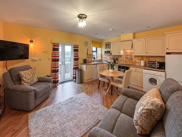 Ash Cottage - Uk52417 in Lonan, Isle of Man