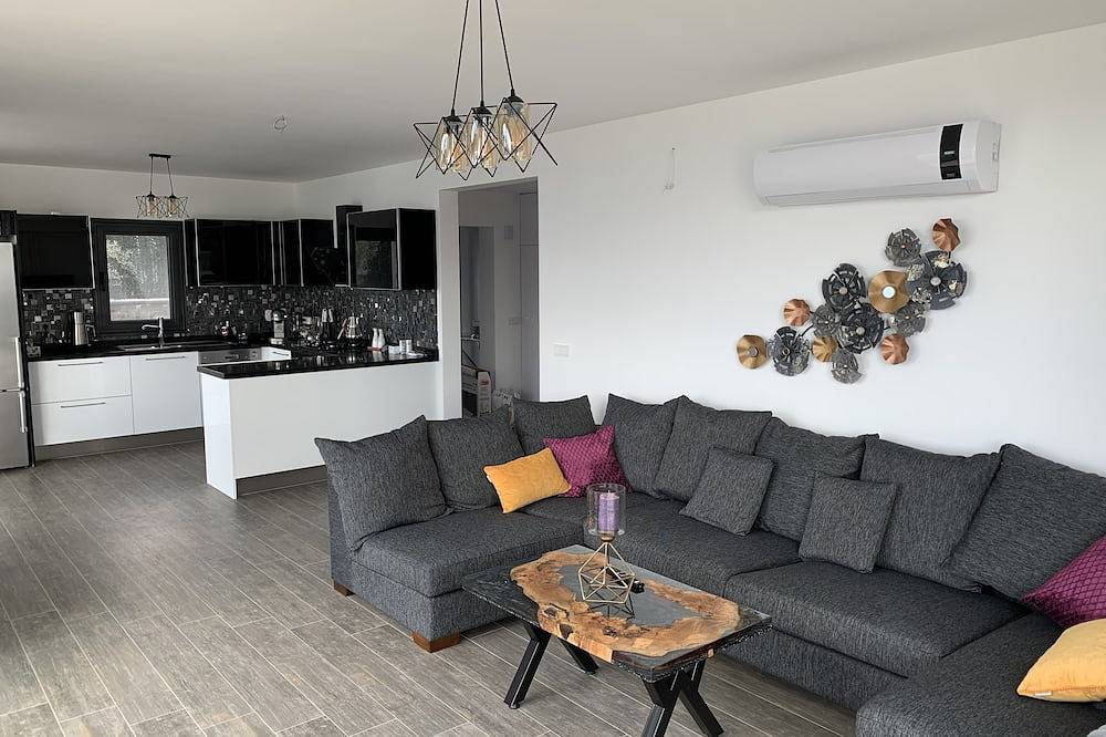 Villa Aylinda with Private Heated Pool in Bodrum, Türkische Ägäis