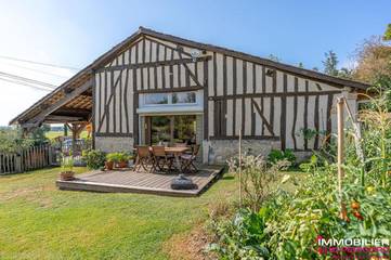 Gîte pour 9 personnes, avec piscine ainsi que jardin et terrasse à Doudrac