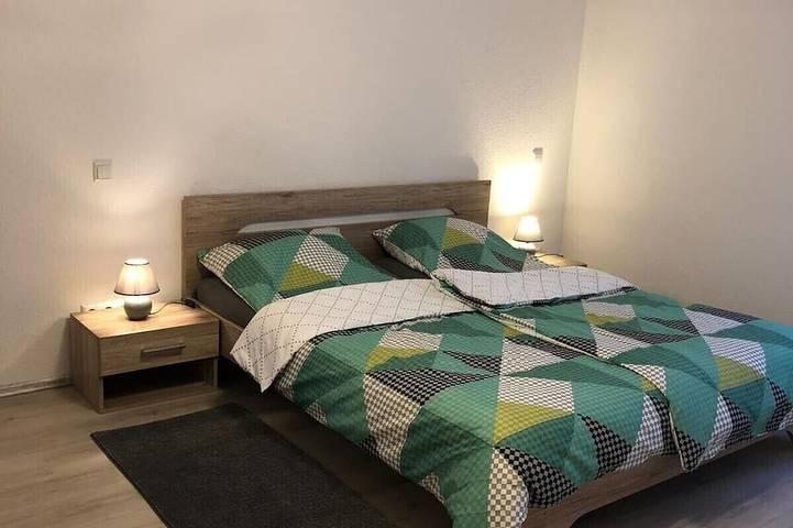 Ganze Wohnung, Fewo in ruhiger Lage mit schöner Terrasse nahe Bodensee u. Messe Friedrichshafen in Oberteuringen, Region Bodensee-Oberschwaben